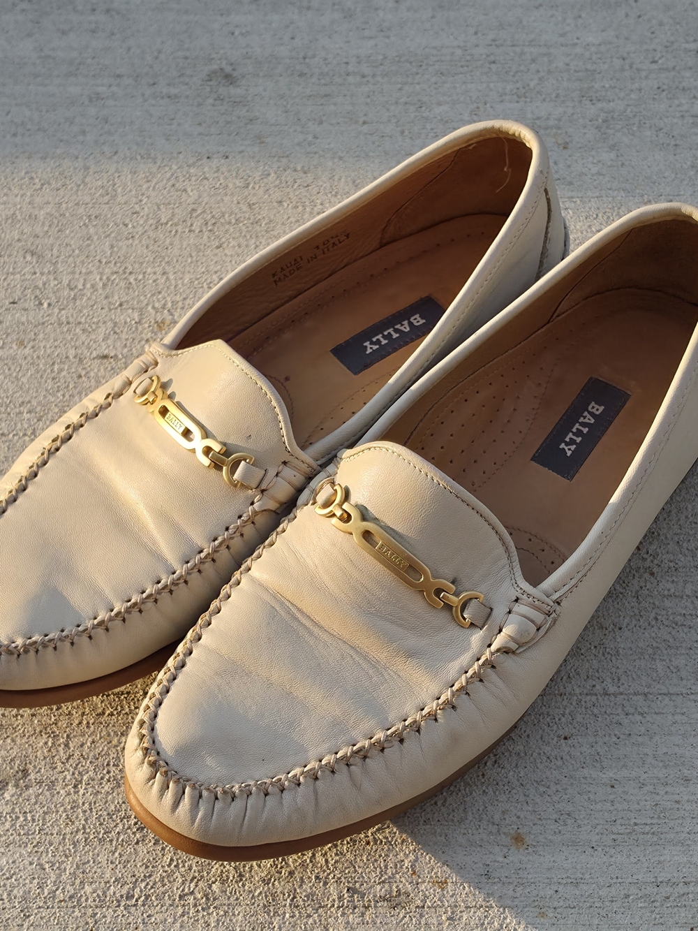 Bally Men’s Cream Leather Bit Loafers
